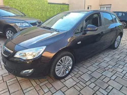 Braun Gebraucht 2012 Opel Astra Edition Limousine | 4.999 € (Fairer Preis)
