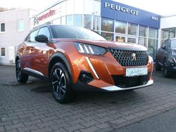 Orange Gebraucht 2022 Peugeot 2008 GT SUV | 19.990 € (Fairer Preis)