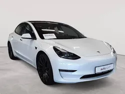 Pearl white multicoat Gebraucht 2022 Tesla Model 3 Performance Limousine | 29.290 € (Guter Preis)