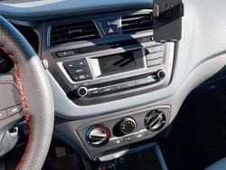 Grau Gebraucht 2018 Hyundai i20 Classic Limousine | 6.990 € (Guter Preis)