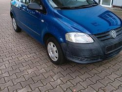 Blau Gebraucht 2006 VW Fox Kleinwagen | 1.750 € (Fairer Preis)