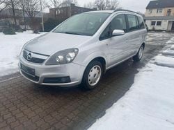 Grau Gebraucht 2007 Opel Zafira Cosmo Van / Kleinbus | 850 € (Superpreis)