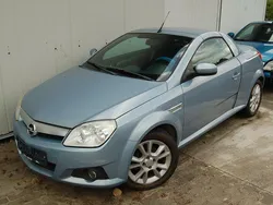 Blau Gebraucht 2005 Opel Tigra Cabrio | 1.299 € (Fairer Preis)