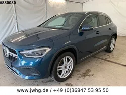Mercedes GLA220