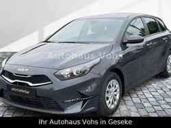 Grau Neu 2025 Kia Ceed Best Limousine | 21.770 € (Guter Preis)
