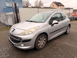 Silber Gebraucht 2006 Peugeot 207 Kleinwagen | 890 €