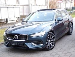 Blau Gebraucht 2022 Volvo V60 Plus Kombi | 26.840 € (Guter Preis)