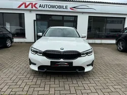 Weiß Gebraucht 2020 BMW 330 M Sport Limousine | 27.950 € (Etwas zu teuer)