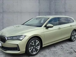 Gelb Neu 2025 Skoda Superb Selection Kombi | 36.970 € (Fairer Preis)