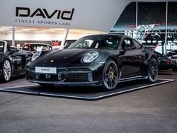 Tiefschwarz Gebraucht 2024 Porsche 992 Coupé | 217.900 €