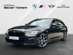 Saphirschwarz Gebraucht 2021 BMW 520 M Sport Kombi | 35.248 € (Teuer)