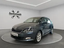 Grau Gebraucht 2016 Skoda Fabia Limousine | 12.500 € (Fairer Preis)