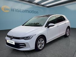 Weiß Gebraucht 2024 VW Golf VIII Kleinwagen | 24.799 € (Guter Preis)