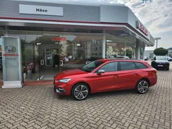 Rot Gebraucht 2022 Seat Leon FR Limousine | 23.975 € (Fairer Preis)