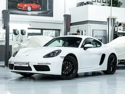 Pure white/weiss Gebraucht 2018 Porsche 718 Cayman Coupé | 58.890 € (Guter Preis)