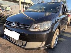 Schwarz Gebraucht 2011 VW Touran Van / Kleinbus | 4.900 € (Guter Preis)