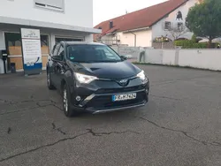 Schwarz Gebraucht 2019 Toyota RAV4 Hybrid Team SUV | 20.000 € (Fairer Preis)