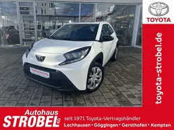 Schneeweiß Neu 2025 Toyota Aygo Business Edition Kleinwagen | 17.980 €