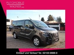 Grau Gebraucht 2023 Nissan NV300 Tekna Van | 28.990 € (Guter Preis)
