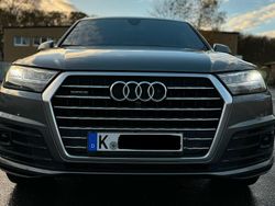 Grau Gebraucht 2017 Audi Q7 S-Line SUV | 31.000 € (Guter Preis)