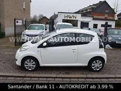 Weiß Gebraucht 2012 Citroën C1 SELECTION Kleinwagen | 3.990 € (Etwas zu teuer)