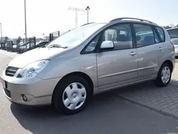 Silber Gebraucht 2003 Toyota Corolla Verso Van / Kleinbus | 3.999 € (Etwas zu teuer)