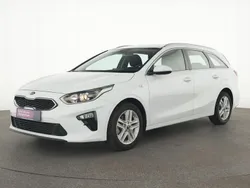 Weiß Gebraucht 2019 Kia Ceed Kombi | 15.726 € (Guter Preis)