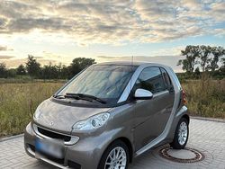 Grau Gebraucht 2011 Smart ForTwo Coupé Coupé | 5.999 € (Fairer Preis)