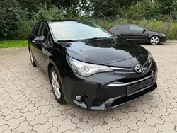 Schwarz Gebraucht 2015 Toyota Avensis Business Edition Kombi | 6.300 € (Fairer Preis)