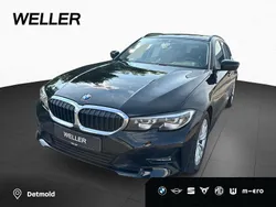 Schwarz (schwarz) Gebraucht 2022 BMW 318 Advantage Kombi | 26.990 € (Guter Preis)