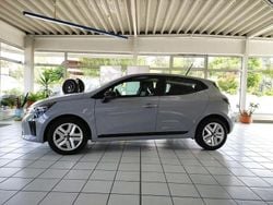 Rafalgrau metallic Neu 2024 Renault Clio V Evolution Kleinwagen | 17.990 € (Guter Preis)