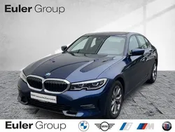 Blau Gebraucht 2020 BMW 320 Sport Line Limousine | 27.499 € (Guter Preis)