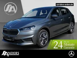 Grau Gebraucht 2022 Skoda Fabia Tour Limousine | 16.974 € (Fairer Preis)