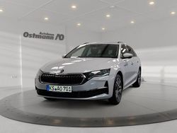 Weiß Gebraucht 2025 Skoda Octavia Selection Kombi | 37.989 € (Etwas zu teuer)