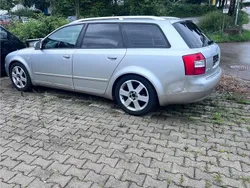 Silber Gebraucht 2004 Audi A4 Kombi | 1.550 € (Superpreis)