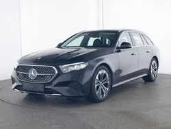 Metalliclack obsidianschwarz Gebraucht 2024 Mercedes E220 Avantgarde Kombi | 43.900 € (Superpreis)