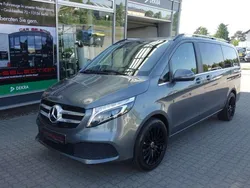 Selenitgrau metallic Gebraucht 2019 Mercedes V250 Avantgarde Van / Kleinbus | 43.800 € (Fairer Preis)