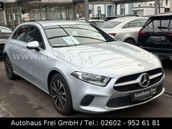 Silber Gebraucht 2023 Mercedes A180 Business Limousine | 23.990 € (Superpreis)