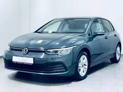 Grau Gebraucht 2020 VW Golf VIII Life Limousine | 18.480 € (Fairer Preis)