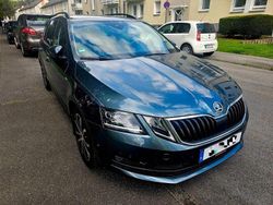 Blau Gebraucht 2020 Skoda Octavia Tour Kombi | 18.200 € (Superpreis)