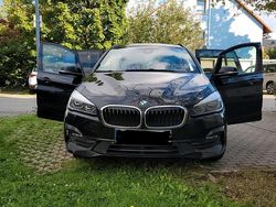 Schwarz Gebraucht 2018 BMW 218 Gran Tourer Van / Kleinbus | 19.600 €