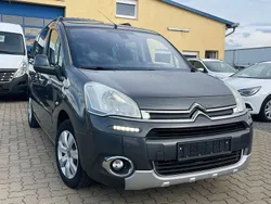 Grau Gebraucht 2014 Citroën Berlingo SELECTION Van / Kleinbus | 5.999 € (Guter Preis)