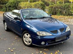 Blau Gebraucht 2000 Renault Mégane Cabriolet Cabrio | 550 € (Guter Preis)