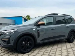 Grau Gebraucht 2022 Dacia Jogger Extreme Kombi | 14.700 € (Fairer Preis)