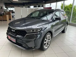 Grau Gebraucht 2024 Kia Sorento Platinum SUV | 51.550 € (Etwas zu teuer)
