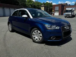 Blau Gebraucht 2012 Audi A1 Attraction Kleinwagen | 5.500 € (Guter Preis)