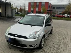 Silber Gebraucht 2005 Ford Fiesta Kleinwagen | 1.000 € (Fairer Preis)