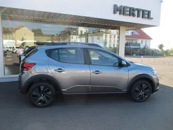 Grau Gebraucht 2024 Dacia Sandero Expression Kleinwagen | 18.900 € (Etwas zu teuer)