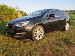 Schwarz Gebraucht 2013 Opel Astra Sport Kombi | 6.600 € (Teuer)
