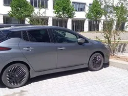 Grau Gebraucht 2022 Nissan Leaf N-Connecta Kleinwagen | 16.000 € (Fairer Preis)